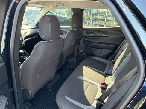 Used 2023 Chevrolet TrailBlazer LT FWD image 27