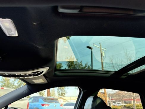 Used 2017 Porsche Macan S image 12