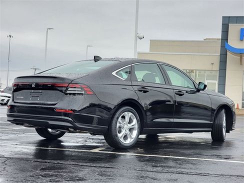 Used 2024 Honda Accord LX image 8