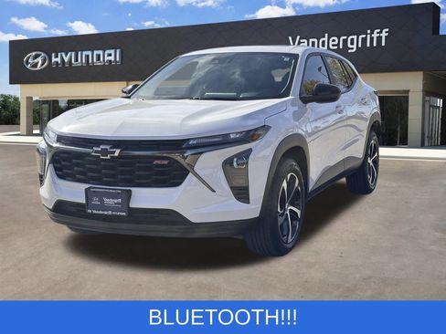 Used 2024 Chevrolet Trax RS w/ Sunroof Package image 4