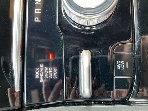 Certified 2025 Jeep Grand Cherokee Summit AWD/4WD image 34