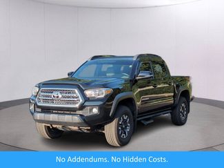 Used 2017 Toyota Tacoma TRD Off-Road w/ Tow Package (A/T) AWD/4WD video 1