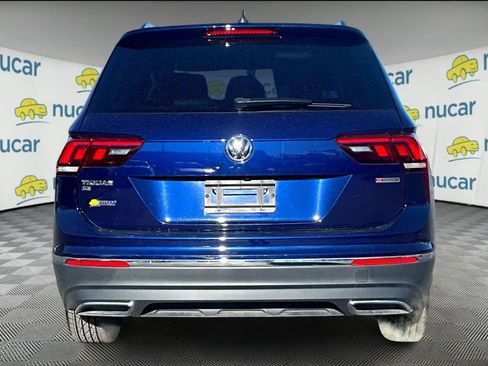 Used 2021 Volkswagen Tiguan SE w/ Panoramic Sunroof Package image 5