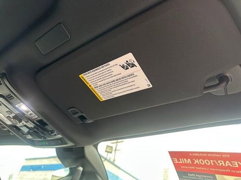 New 2026 Chevrolet Suburban High Country image 17