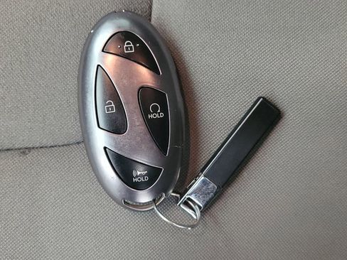 Used 2025 Hyundai Elantra Sport FWD image 32