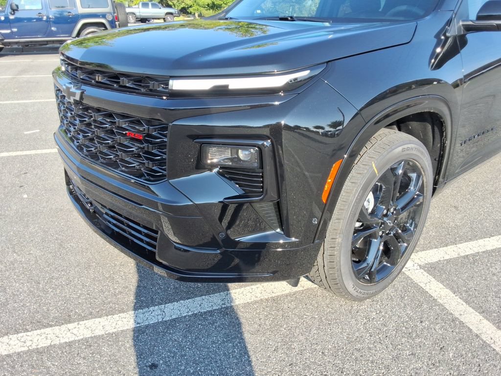 New 2027 Chevrolet Traverse RS FWD image 9