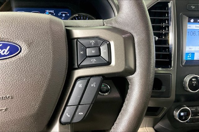 Used 2019 Ford Expedition XLT w/ Equipment Group 202A AWD/4WD image 11