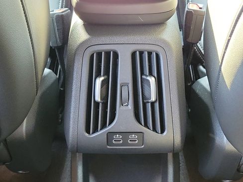 Used 2025 BMW X1 xDrive28i image 13