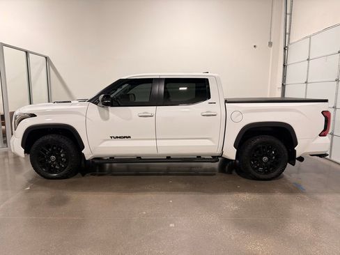 Used 2024 Toyota Tundra Limited image 8