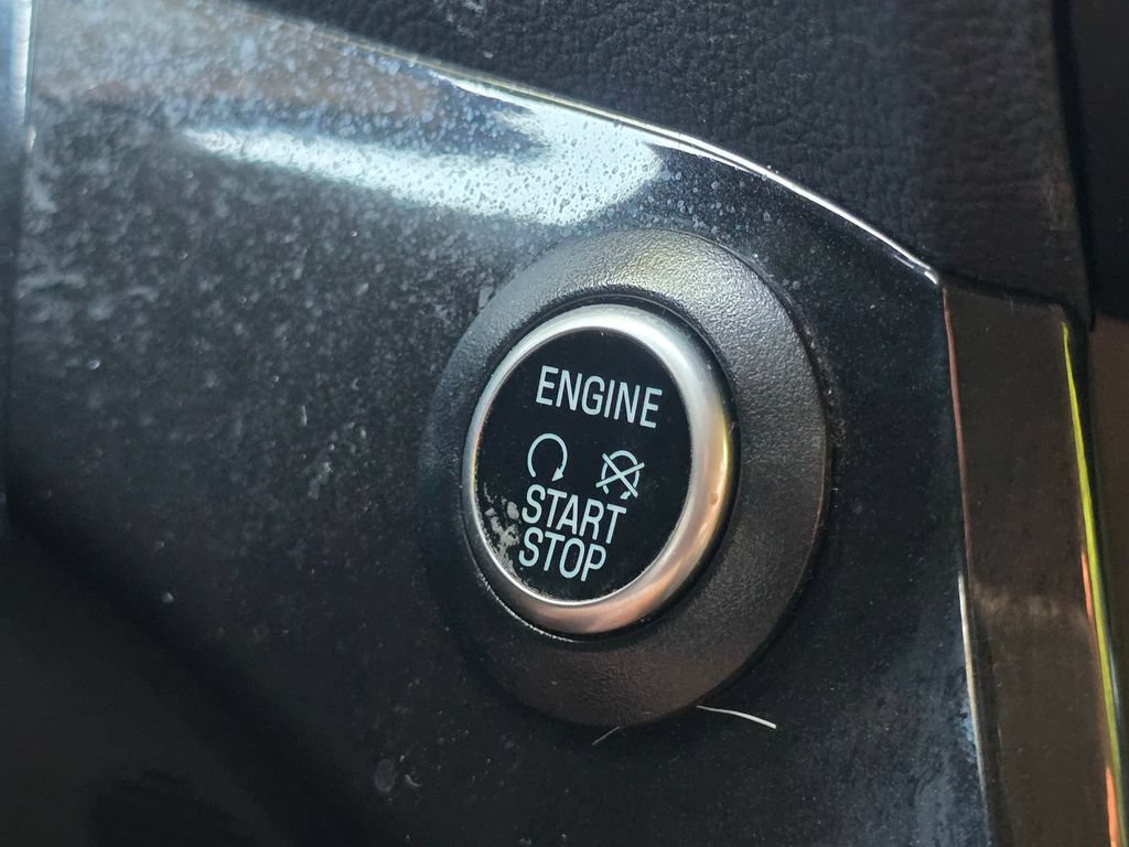 Used 2018 Ford Escape Titanium AWD/4WD image 32