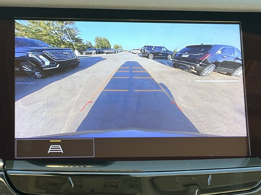 Used 2022 Cadillac XT6 Premium Luxury FWD image 41