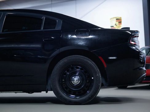 Used 2021 Dodge Charger Police image 17