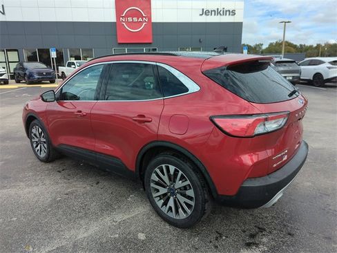 Used 2020 Ford Escape Titanium w/ Titanium Premium Package 2.0 image 6