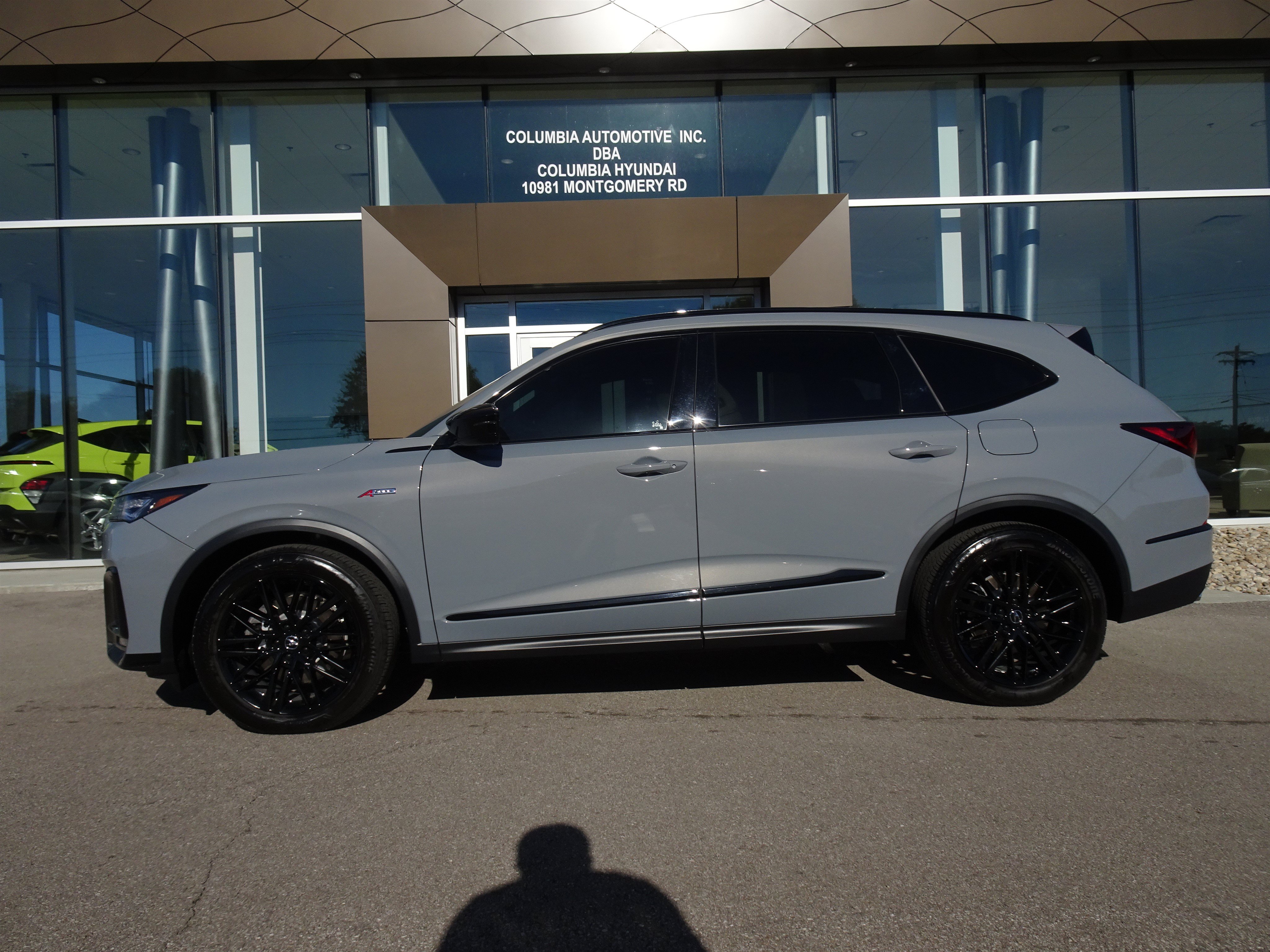Used 2026 Acura MDX A-Spec w/ Advance Package AWD/4WD image 2