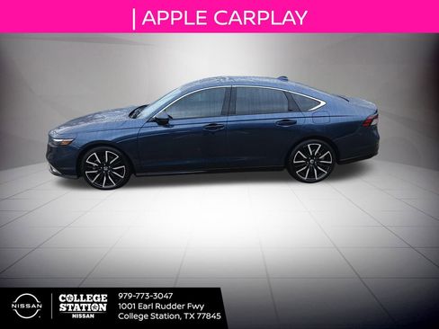 Used 2024 Honda Accord Touring image 8