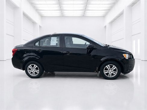 Used 2012 Chevrolet Sonic LS FWD image 3