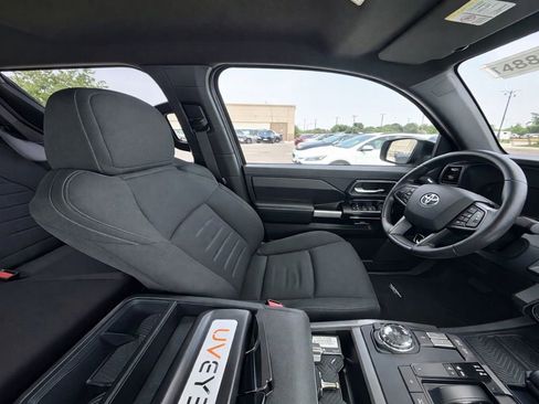 Used 2024 Toyota Tacoma TRD Off-Road AWD/4WD image 11