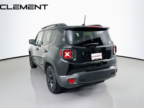 Used 2019 Jeep Renegade Altitude w/ Quick Order Package 2XM image 8