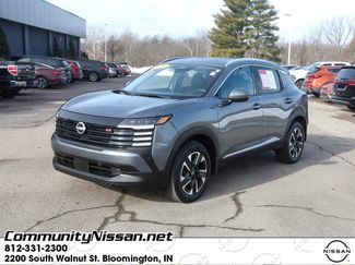 Used 2025 Nissan Kicks SR video 1