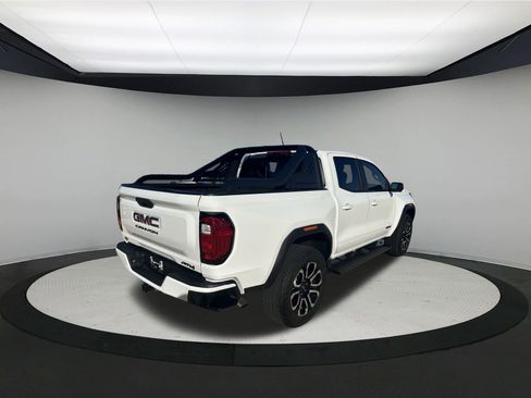 Used 2025 GMC Canyon AT4 w/ Nightfall Edition image 7
