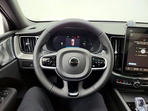 New 2026 Volvo XC60 T8 Ultra w/ Climate Package AWD/4WD image 25