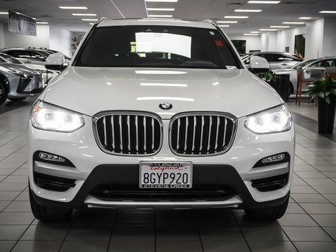 Used 2019 BMW X3 sDrive30i w/ Premium Package image 4