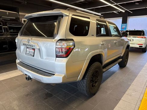 Used 2021 Toyota 4Runner SR5 AWD/4WD image 13