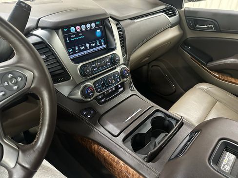 Used 2016 Chevrolet Suburban LTZ image 35