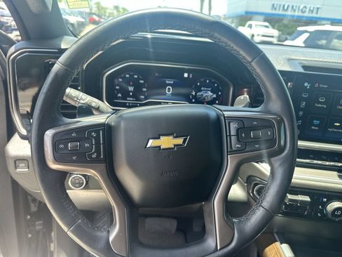 Used 2023 Chevrolet Silverado 1500 High Country w/ Technology Package AWD/4WD image 21