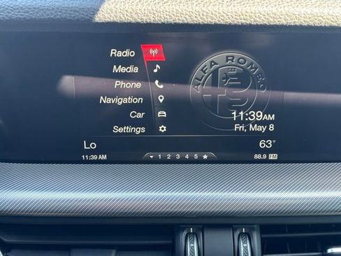 Used 2018 Alfa Romeo Stelvio Sport w/ Quick Order Package 22J Sport AWD/4WD image 18