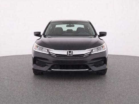 Used 2017 Honda Accord LX image 5
