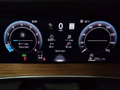 New 2026 Volkswagen Tiguan SEL R-Line image 26