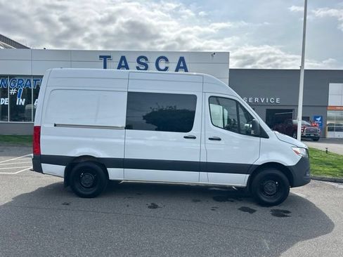 Used 2023 Mercedes-Benz Sprinter 2500 image 8