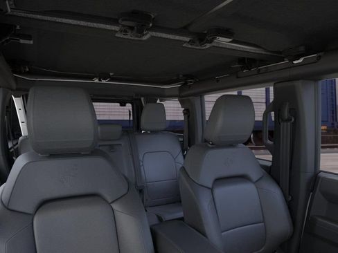 New 2026 Ford Bronco Outer Banks AWD/4WD image 12