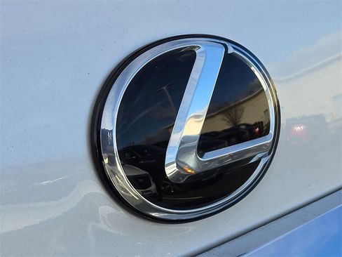 Used 2023 Lexus GX 460 Premium w/ Premium Package image 34