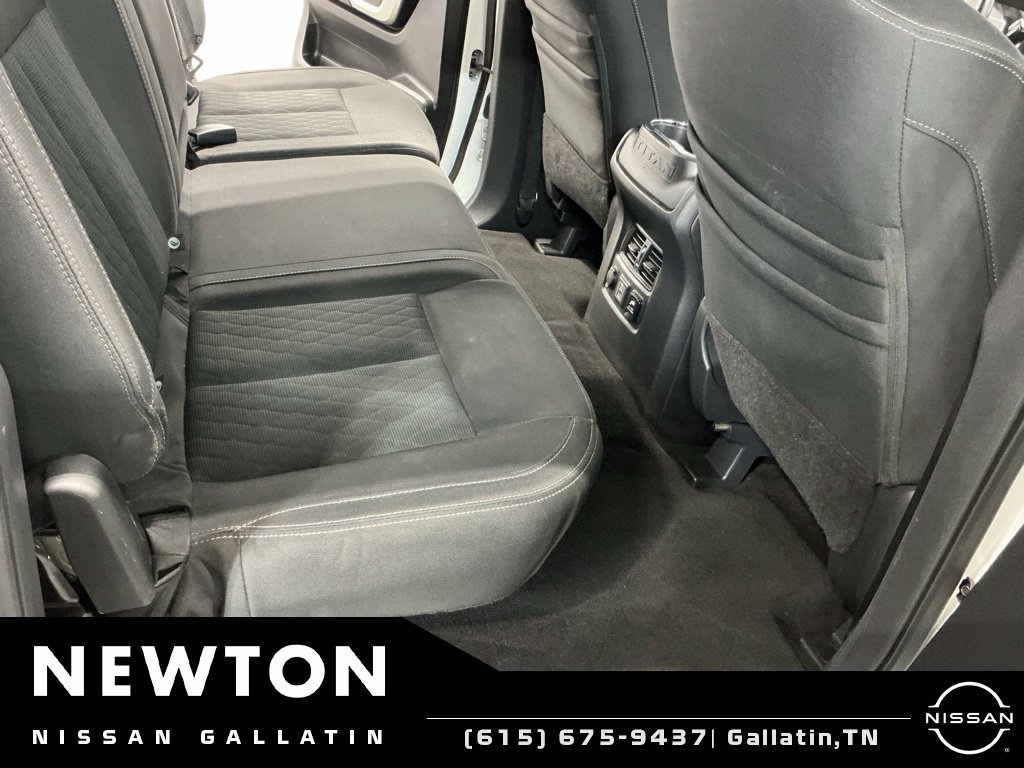 Used 2019 Nissan Titan SV w/ SV Convenience Package RWD image 20