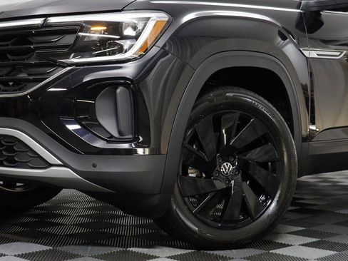 New 2026 Volkswagen Atlas Cross Sport SE image 3