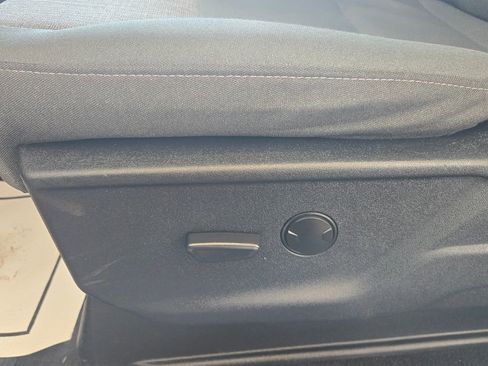 Used 2023 Ford F150 XLT image 11