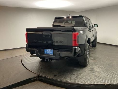 Used 2024 Toyota Tacoma TRD Sport w/ TRD Sport Upgrade Package AWD/4WD image 7