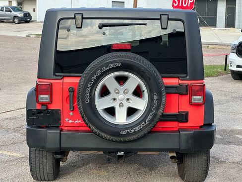 Used 2013 Jeep Wrangler Sport AWD/4WD image 5