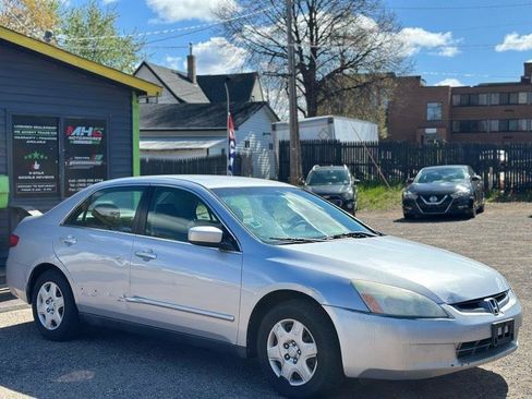 Used 2005 Honda Accord LX image 3