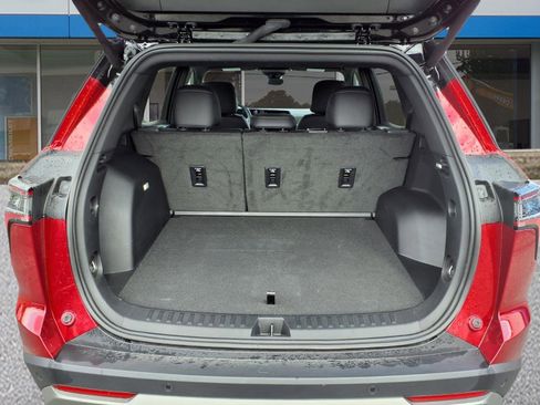 Used 2025 Chevrolet Equinox LT w/ Convenience Package II FWD image 5