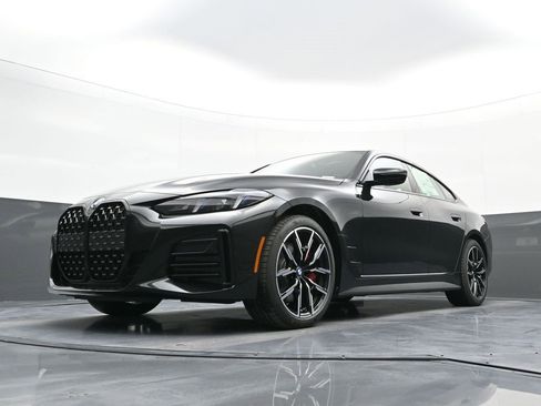 New 2026 BMW 430i xDrive w/ M Sport Package image 25