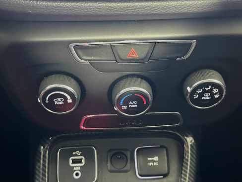 Used 2018 Jeep Compass Latitude image 23