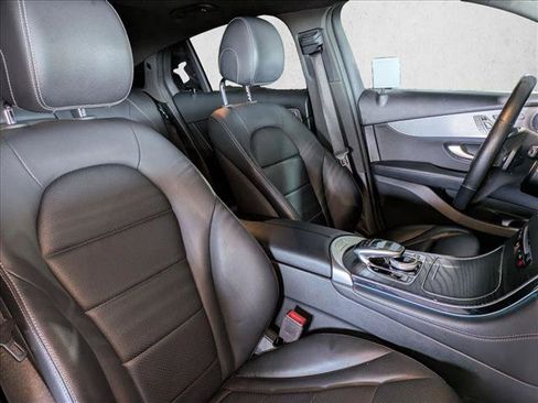Used 2019 Mercedes-Benz GLC 300 4MATIC Coupe image 21