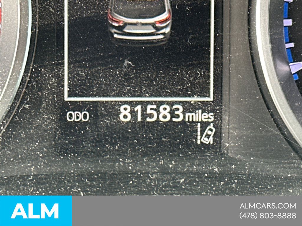 Used 2018 Toyota Highlander LE FWD image 30