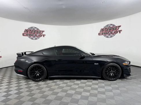 Used 2020 Ford Mustang GT Premium w/ GT Performance Package RWD image 8