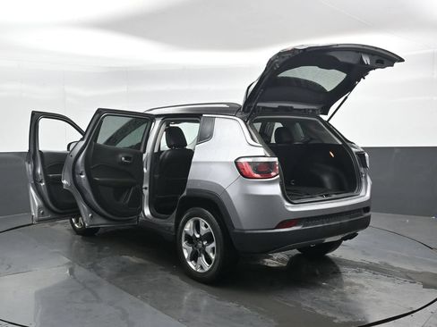 Used 2018 Jeep Compass Limited AWD/4WD image 47
