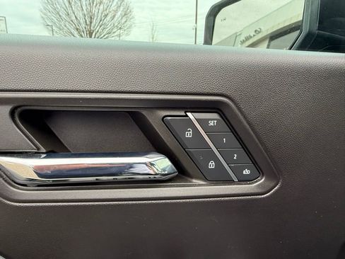 Used 2023 GMC Canyon AT4X image 46