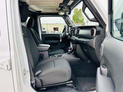 Used 2022 Jeep Wrangler Unlimited Sport AWD/4WD image 27